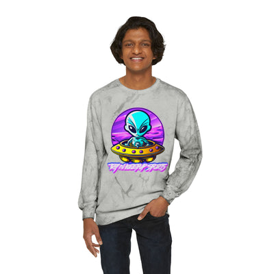 Color Blast Alien Crewneck Sweatshirt – Fun Unisex Apparel for UFO Enthusiasts