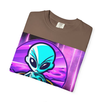 Retro Alien Graphic Unisex T-Shirt - Vintage Space Vibe