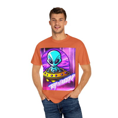 Retro Alien Graphic Unisex T-Shirt - Vintage Space Vibe