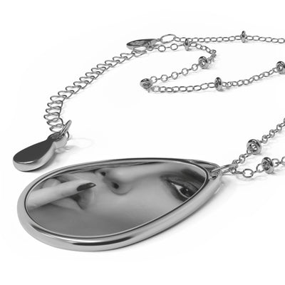 Courtnay Elegant Oval Necklace