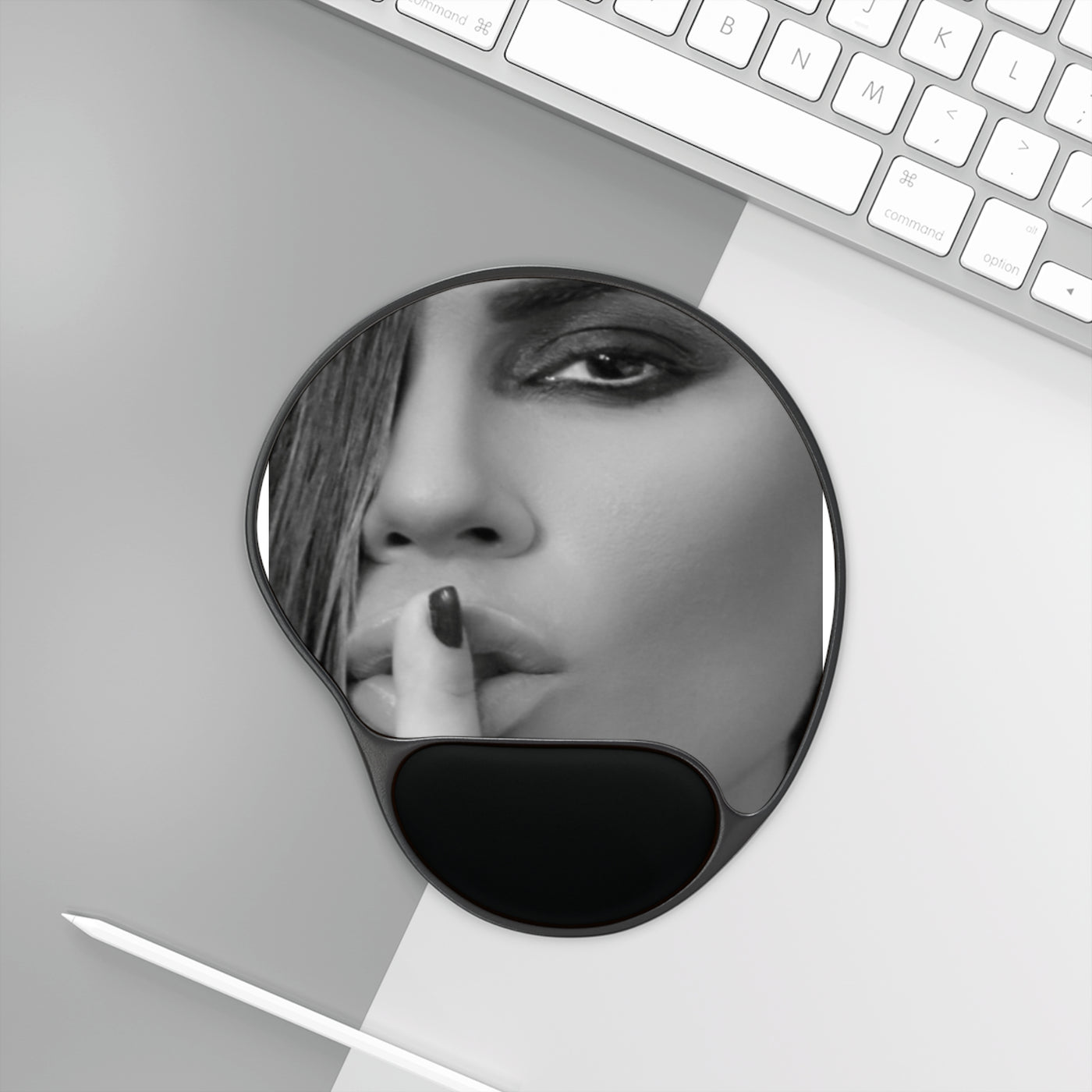 Courtnay Stylish Mouse Pad with Wrist Rest