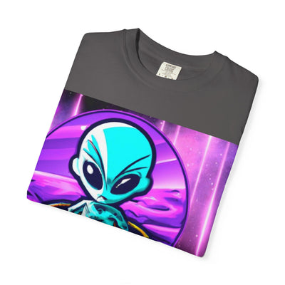 Retro Alien Graphic Unisex T-Shirt - Vintage Space Vibe